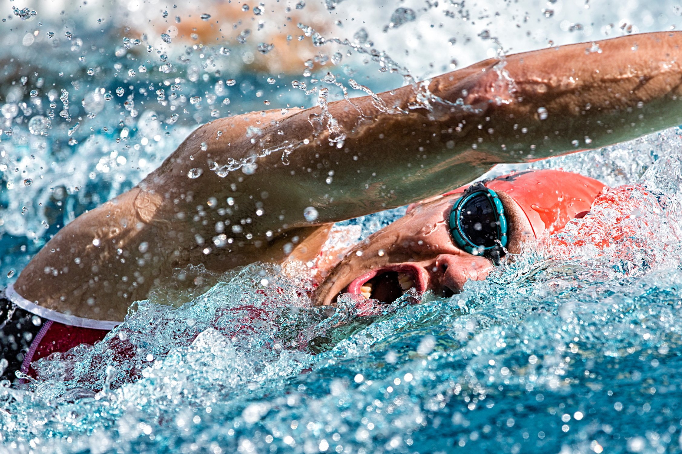 swimmer in crawing